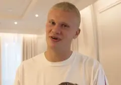 Erling Haaland Tampil dengan Gaya Rambut Baru Jelang Laga Manchester City vs Bournemouth