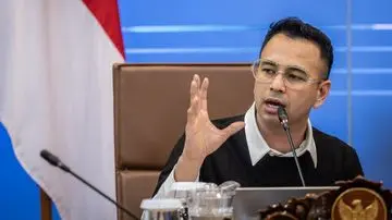Raffi Ahmad Salurkan Bantuan Rp1 Miliar untuk Korban Kebakaran Kampung Adat Sade