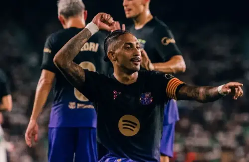 Raphinha 'Brace' Bawa Barcelona Gasak Elche 5-0, Adaptasi Posisi Penyerang Tengah Jadi Sorotan
