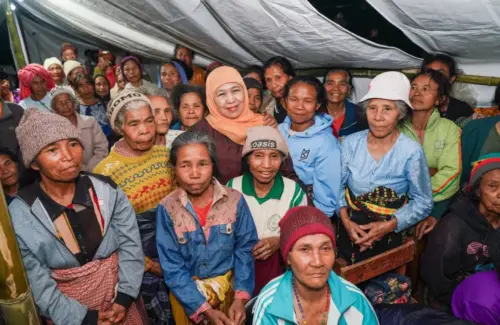 Jatim Kirim Tim Trauma Healing dan Medis untuk Lansia Korban Gempa NTT