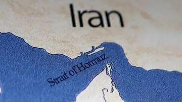 Iran Siapkan Aturan Tarif Kapal Melintasi Selat Hormuz