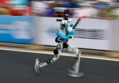 Robot Humanoid Lampaui Manusia dalam Lomba Lari Beijing 2026