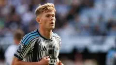 Belanja Gelandang Manchester United Tuntas, Fokus Beralih ke Bek Kiri?