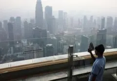 Menteri Lingkungan Malaysia Hubungi Indonesia Bahas Kabut Asap Karhutla