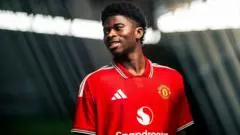 Manchester United Resmi Permanenkan Carlos Baleba Senilai 70 Juta Pound