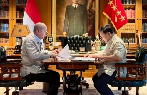 Prabowo Siapkan Tanda Kehormatan untuk Rosan Roeslani di Tengah Laba BUMN Melonjak