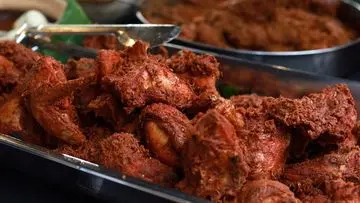 2,2 Ton Rendang Sumbar Tiba di NTT, Bantuan untuk Korban Gempa