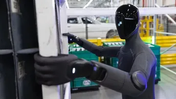 Robot Humanoid BMW Kalah Cepat dari Manusia, Efektivitas dan Biaya Masih Jadi PR