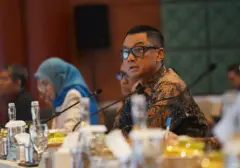 PLN Hadirkan Solusi Energi Hijau: Listrik PSEL Bekasi Langsung Terangi Warga