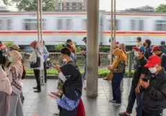 Kebakaran Lahan Picu Gangguan Perjalanan KRL Rangkasbitung