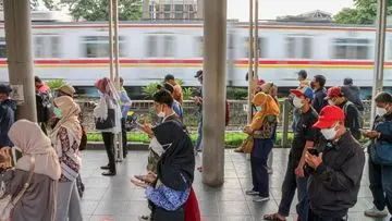 Kebakaran Lahan Picu Gangguan Perjalanan KRL Rangkasbitung