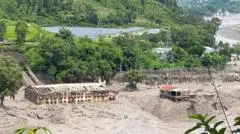 Banjir Bandang di Perbatasan Nepal-Tibet Tewaskan 17 Orang
