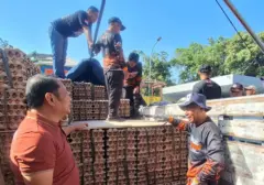 Solidaritas Blitar: 8,7 Ton Telur Meluncur ke Flores NTT untuk Korban Gempa