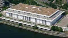 Ancaman Pembongkaran Kennedy Center Jika Renovasi Dihalangi, Pihak Trump Minta Nama Presiden Dicantumkan Kembali