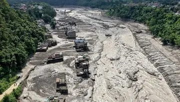 Banjir Bandang Dahsyat Sapu Bersih Desa di Lembah Nepal-Tibet