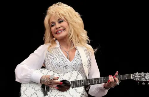 Dolly Parton Tinggalkan Warisan Musikal Tersembunyi untuk Dirilis 20 Tahun Mendatang