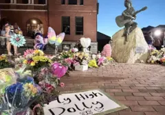 Dolly Parton Ternyata Telah Siapkan Lagu Perpisahan Sebelum Wafat