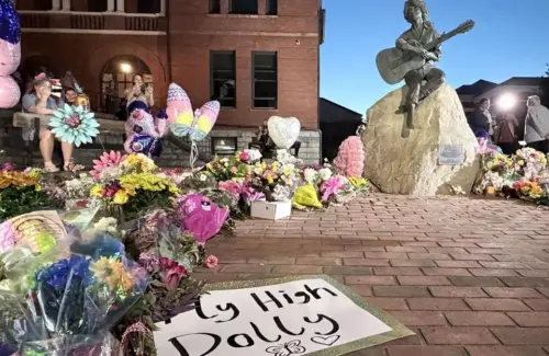 Dolly Parton Ternyata Telah Siapkan Lagu Perpisahan Sebelum Wafat