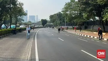 Aksi 27 Agustus: Jalan Gatot Subroto Depan DPR Ditutup Polisi