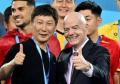 Kim Sang Sik Ukir Sejarah: 4 Gelar untuk Vietnam dalam Tiga Tahun