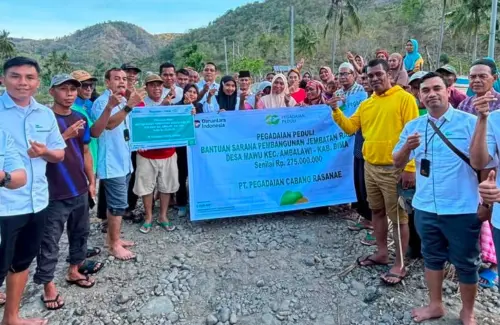 Pegadaian Peduli Wujudkan Jembatan Raba Sau Desa Mawu, Permudah Akses Warga