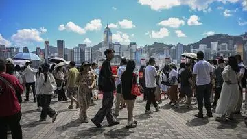 Hong Kong Larang Toko Perhiasan Terima Turis Akibat Pemaksaan Belanja