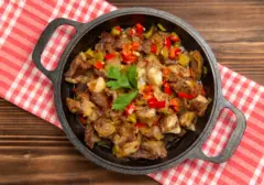 Resep Oseng Mercon Daging Sapi Super Pedas, Sensasi Menggugah Selera di Lidah