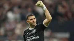 Chelsea Capai Kesepakatan £7.5 Juta untuk Emiliano Martinez dari Aston Villa