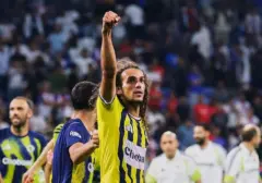 Selebrasi Kontroversial Guendouzi Picu Amarah Suporter Lyon Pascafinal Liga Europa