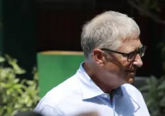 Bill Gates Soroti Ancaman AI pada Pasar Kerja, Serukan Kesiapsiagaan Global