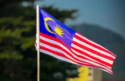 Mantan PM Malaysia Didakwa Gagal Deklarasikan Harta Kekayaan, Termasuk Emas 16 Kg