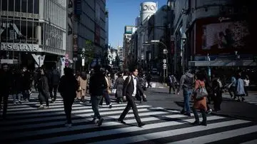 Italia Siapkan Aturan Denda Pejalan Kaki 'Gaptek' Saat Menyeberang Jalan