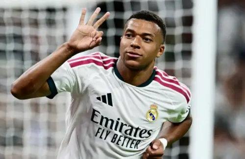 Kylian Mbappe Cetak Hat-trick, Sambut Kepulangan Jose Mourinho ke Santiago Bernabeu