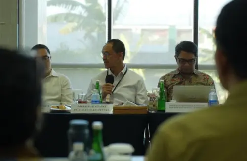 Jasaraharja Putera Berkontribusi pada Pemulihan Wisata Desa Adat Sade Pasca Kebakaran