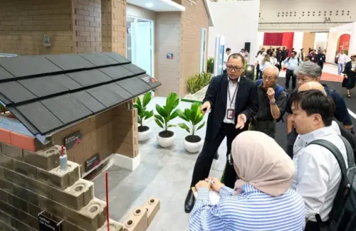 SIG Tawarkan Solusi Bangun Rumah Kilat dengan Bata Interlock di Danantara Housing Expo 2026