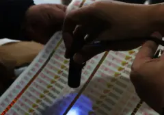Kemenkeu Luncurkan Teknologi Pendeteksi Pita Cukai Palsu untuk Berantas Rokok Ilegal