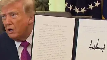 Donald Trump Ubah Nama Danau Ontario Menjadi Danau Amerika