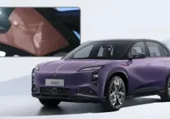 Hongqi Perkenalkan Sunroof Mobil Listrik Berbasis Perovskite, Isi Daya Tanpa Kabel