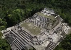 Jejak Megah Peradaban Maya: Piramida 40 Meter Terkuak di Hutan Campeche