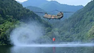 CH-47 Chinook: Sang Raksasa Udara Jepang Turun Tangan Atasi Karhutla Kalimantan
