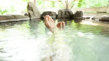 Sensasi Terbakar Buat Remaja India Berendam Berhari-hari di Kolam