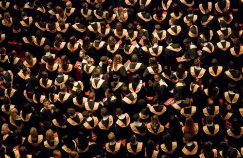 Jurusan Kuliah yang Paling Disesali Lulusan: Jurnalisme dan Sosiologi Masuk Daftar