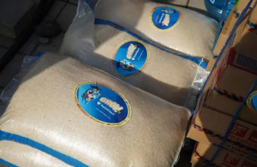 RupiahCepat Salurkan Bantuan Akibat Kebakaran di Desa Adat Sade