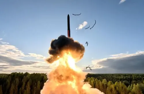 Rusia Uji Coba Rudal Balistik Antarbenua Berkekuatan Nuklir
