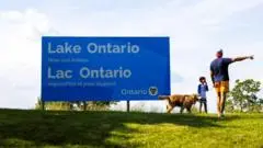 Kanada Pasang Papan Reklame 'Lake Ontario' di Perbatasan AS, Pesan Tersembunyi untuk Amerika Serikat