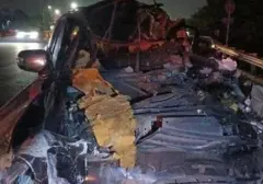 Pajero Sport Hantam Truk Semen di Tol Jagorawi, Sopir Kritis