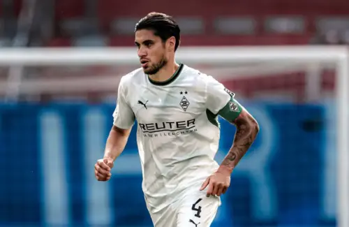 Borussia Mönchengladbach Tumpul, Kevin Diks Soroti Lini Depan Pasca-Kekalahan dari RB Leipzig
