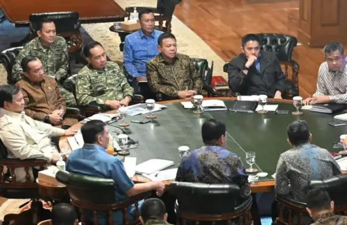 Prabowo Tinjau Ulang Syarat Perekrutan TNI untuk Suku Dayak Pedalaman