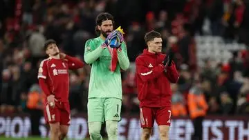 Aksi Protes Alisson Becker: Tendang Papan Pergantian Pemain Usai Liverpool Ditahan Imbang Nottingham Forest