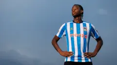 Coventry City Pertegas Lini Belakang dengan Pinjaman Stephen Mfuni dari Manchester City
